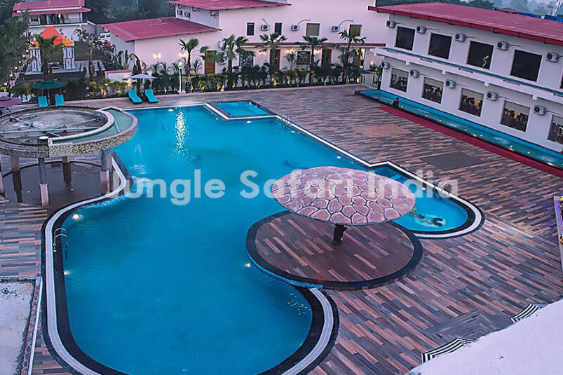 Resort with pool in Jim Corbett